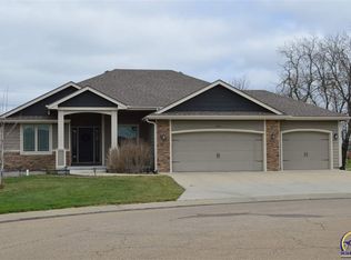 4516 SW Woods Dr, Topeka, KS 66610