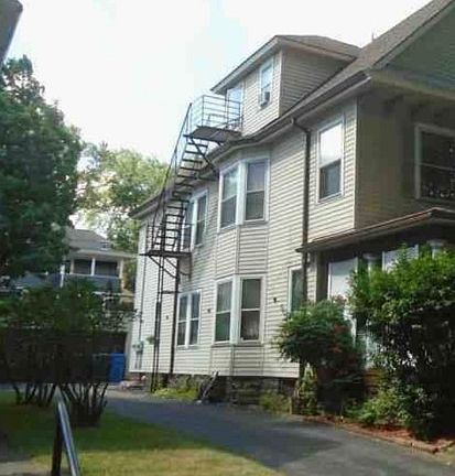 3rd image of 41-43 Albemarle St