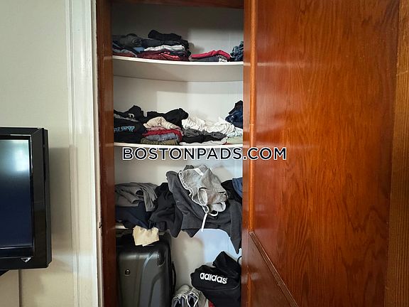 3rd image of 138 Nonantum St #1