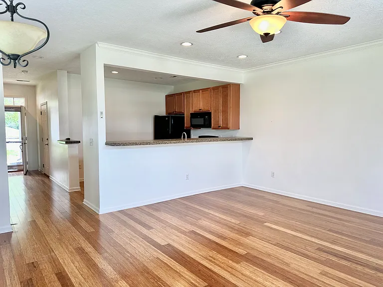 4380 Straight Arrow Rd — Photo 7