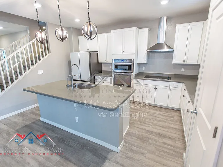 11689 N 166th Dr — Photo 23