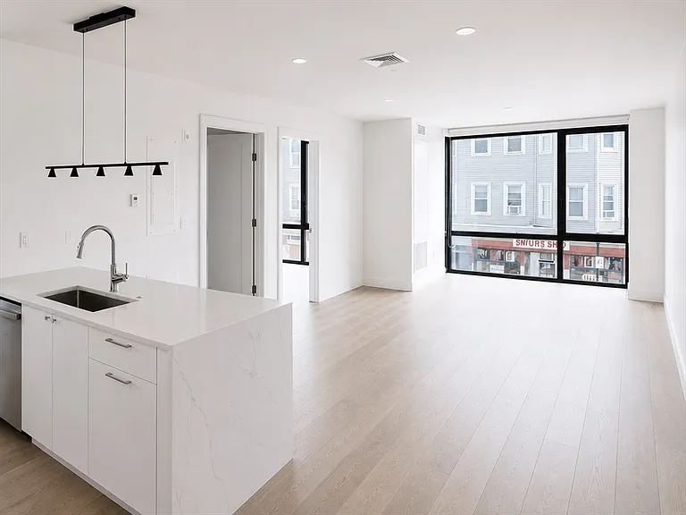1121 Dorchester Ave #203 — Photo 2