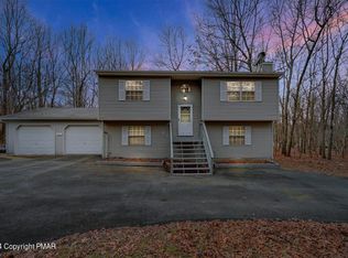 27 Payallup Trl, Albrightsville, PA 18210