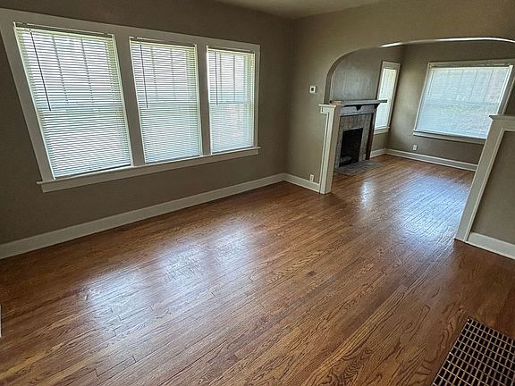 5th image of 5314 Charlotte St
