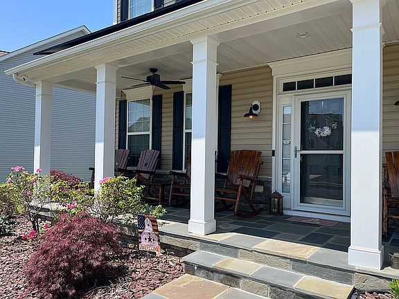 5th image of 133 Ladysmith Dr