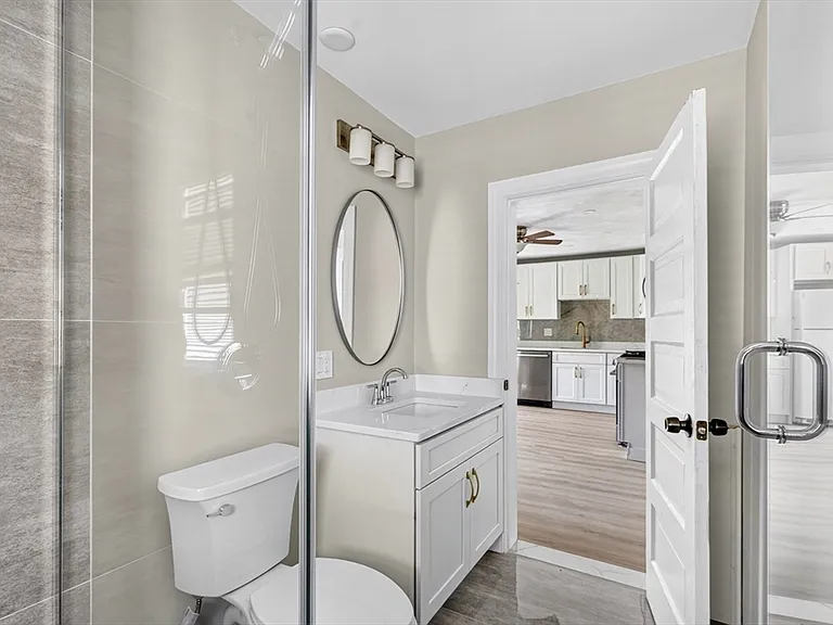 18 Otis St #2 — Photo 19