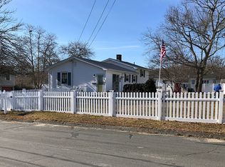 32 Brae Rd, Fairhaven, MA 02719