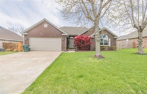 2949 N Bluegrass Pl Photo 1