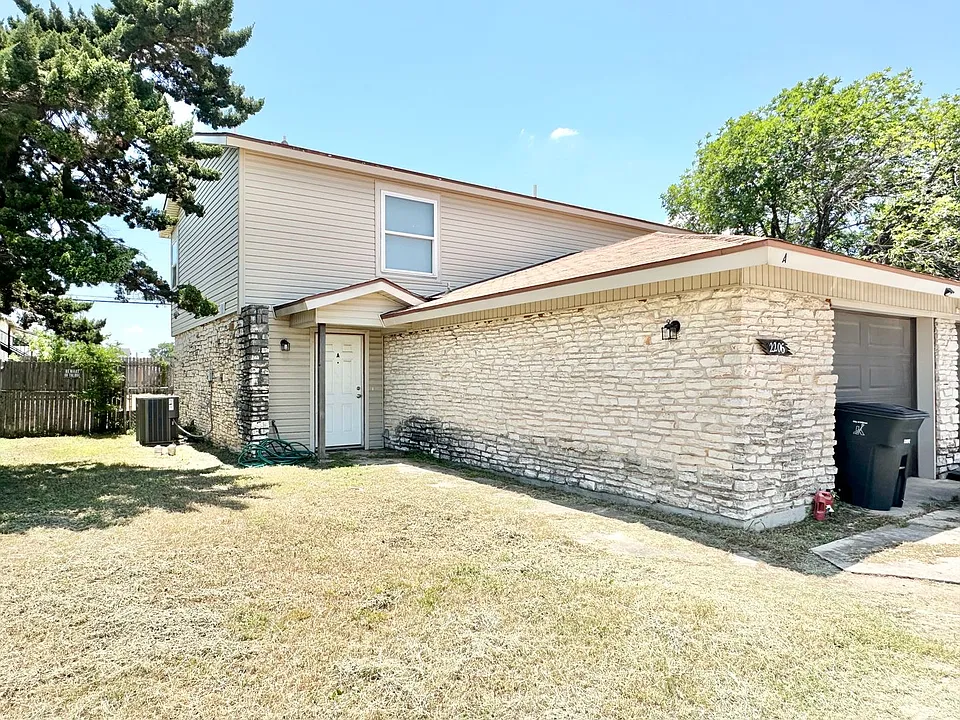 2206A Cascade Dr