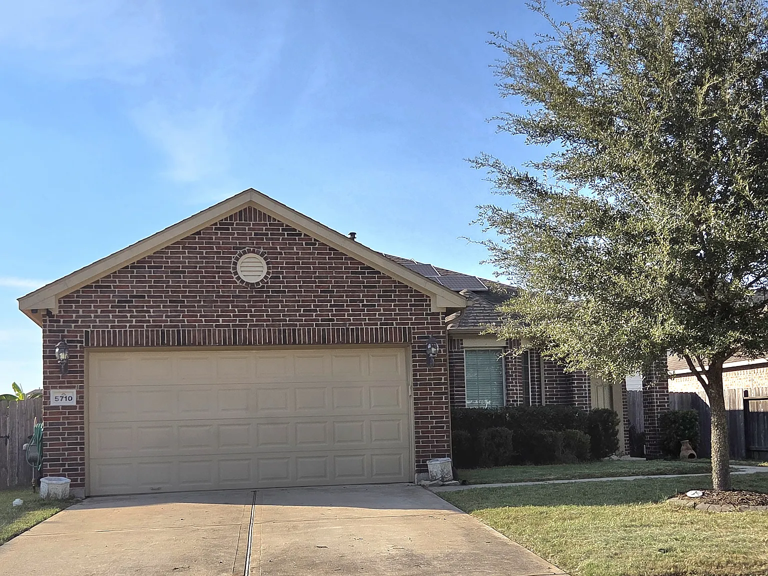 4 bed, 1889 sqft, $2,000 — Photo 4