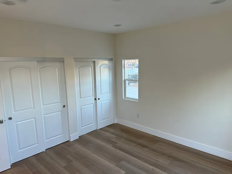 825 Bilton Way #B — Photo 23
