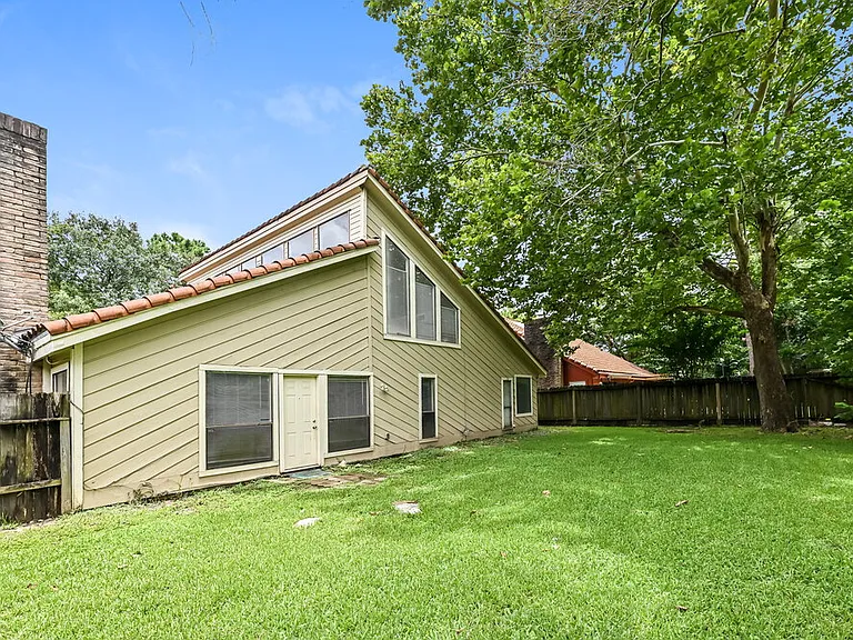7659 Athlone Dr — Photo 19