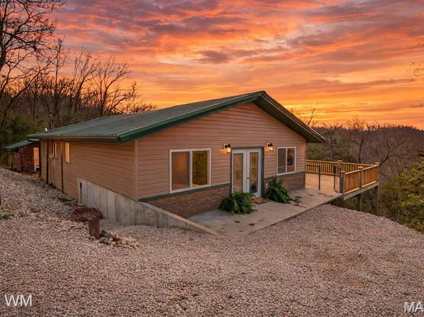 89 Singing Oaks Dr, Sunrise Beach, MO 65079