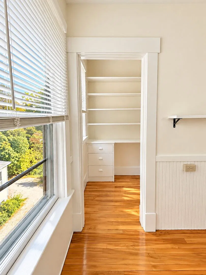 37 Clark Street — Photo 4