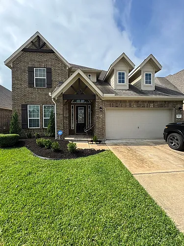 221 Ashley Way Photo 1