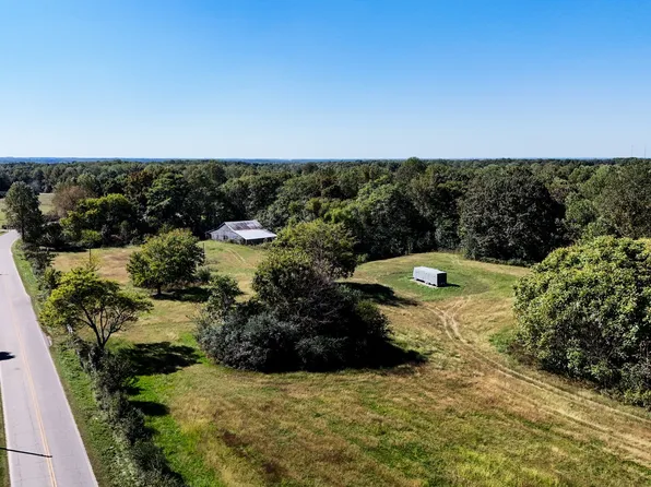 9062 Dry Creek Rd, Mount Pleasant, TN 38474