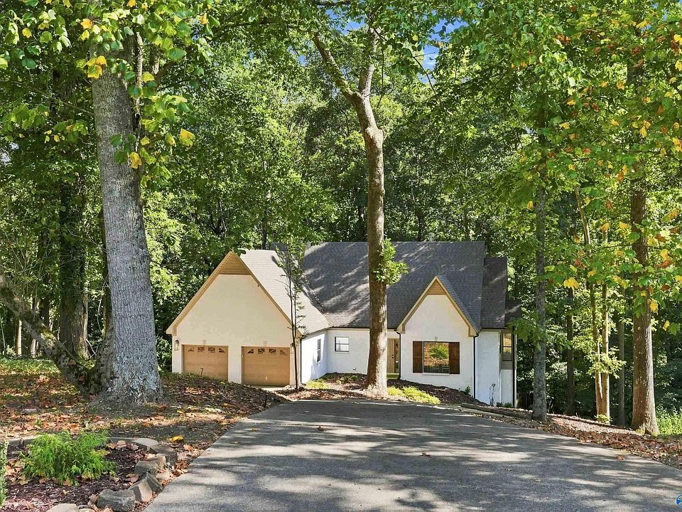 1st image of 103 Coves Ct