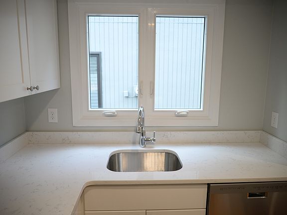 5th image of 14 Highland Pl #C000d-4