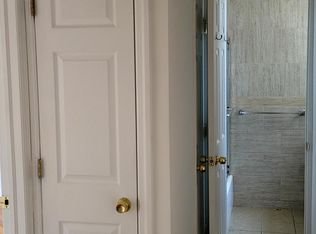 7003 69th Pl, Ridgewood, NY 11385