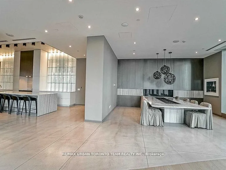 100 Harbour St #2402 — Photo 26