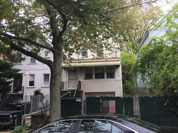 123 Roe St, Staten Island, NY 10310