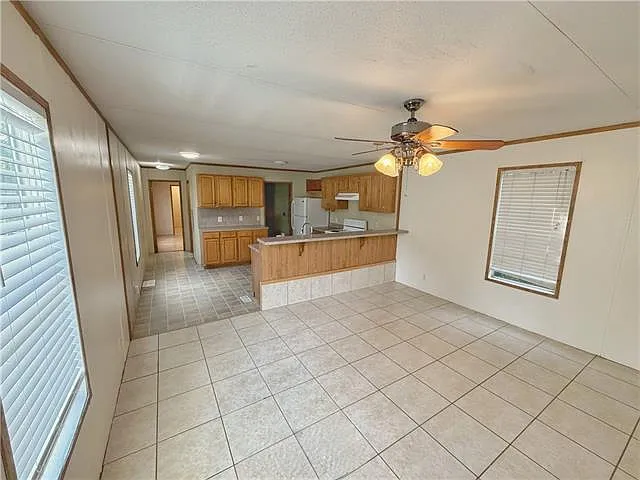 3 bed, 2.0 bath, 1280 sqft, $1,300 — Photo 4