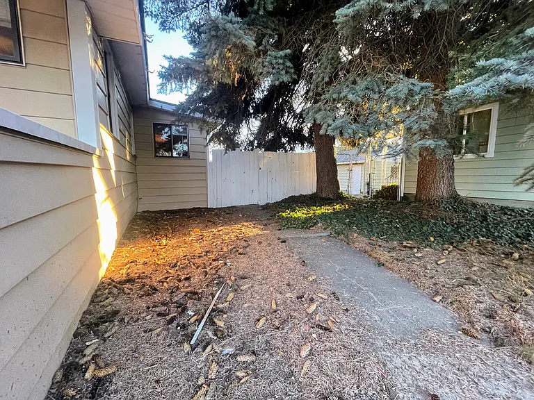 1016 E Columbia Ave — Photo 20