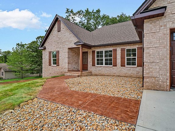5th image of 630 Lakeview Dr Lot 203