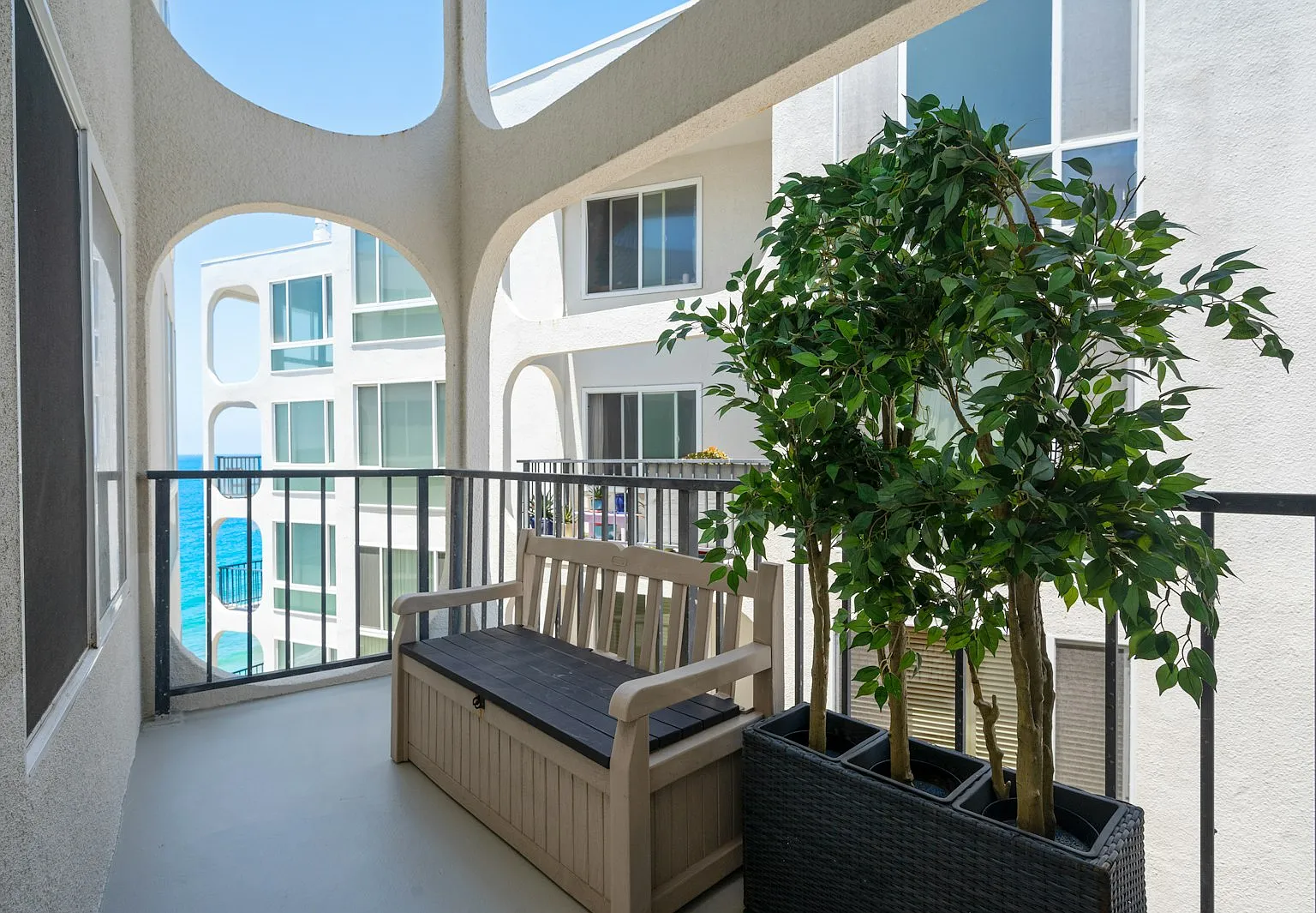 565 Esplanade, Unit 413 — Photo 1