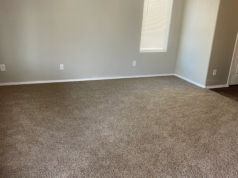 4626 W Lemon Ave — Photo 5