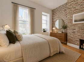 164 E 82nd St