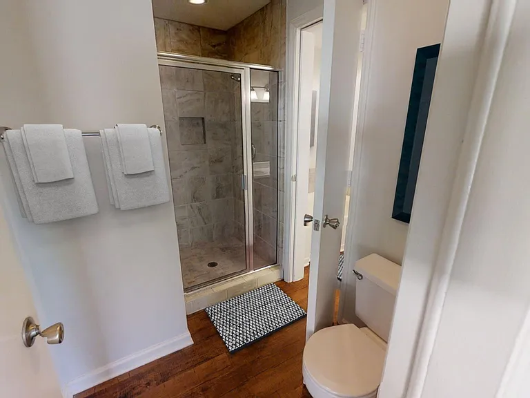 Village Gate Apartments — Photo 35