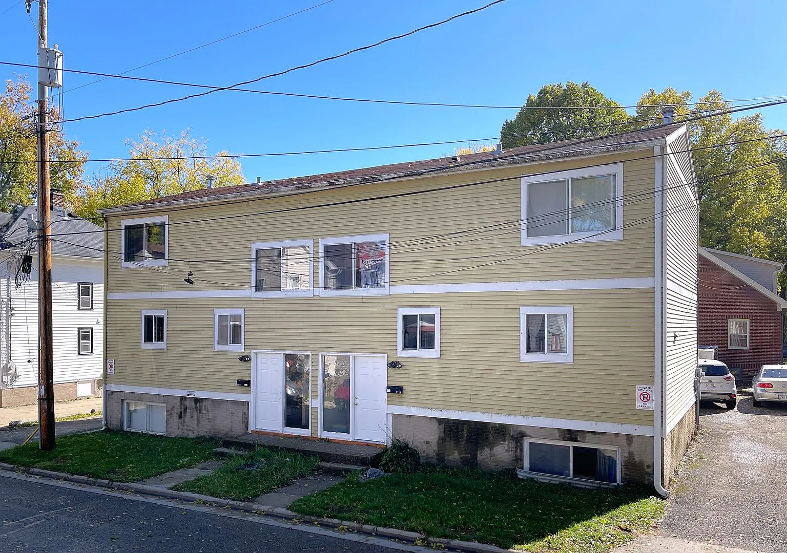 1319/21 St. James Ct. — Photo 3