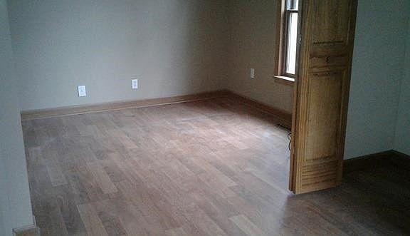 4th image of 1427 77th Ave