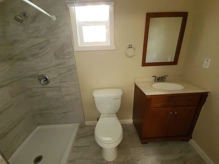 1421 Rock Glen Ave — Photo 15