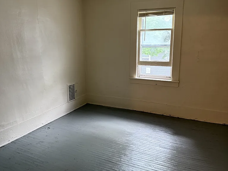 33 Lake St — Photo 4