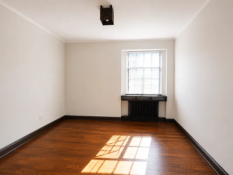 710 Filbert St #R — Photo 4
