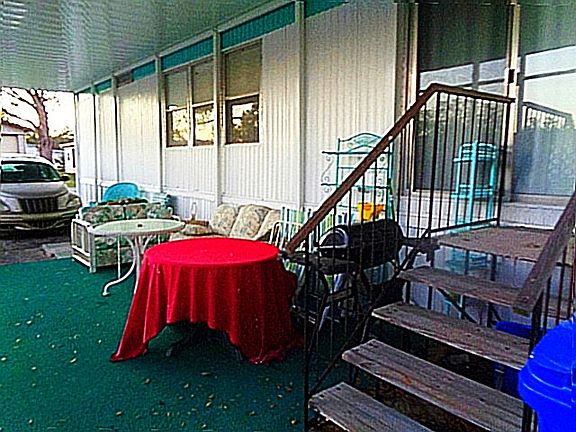 4th image of 812 Janet St