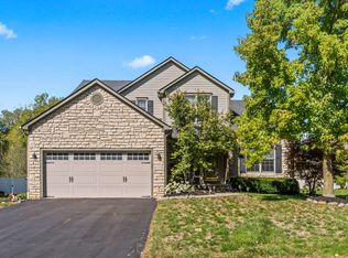 640 Hennigans Grove Rd, Grove City, OH 43123