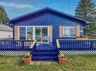 2121 Heightsview Dr, Houghton Lake, MI 48629