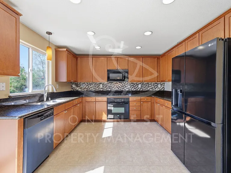 2708 Woodfield Way — Photo 14