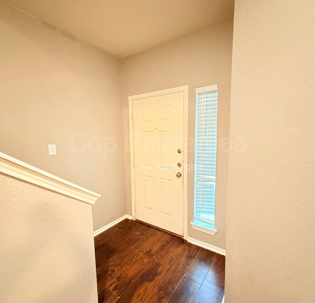 3 bed, 2.5 bath, 1528 sqft, $1,795 — Photo 4