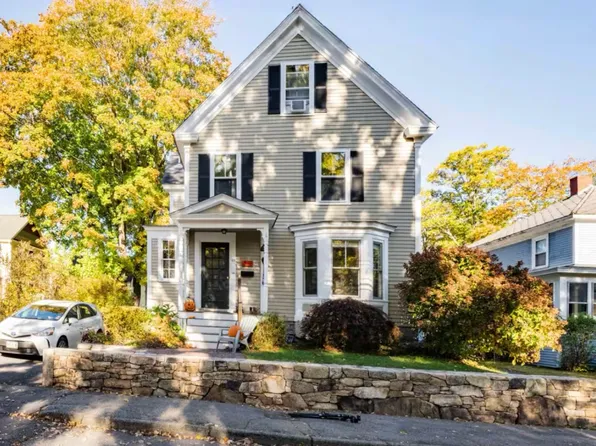 29 Park St, Kennebunk, ME 04043