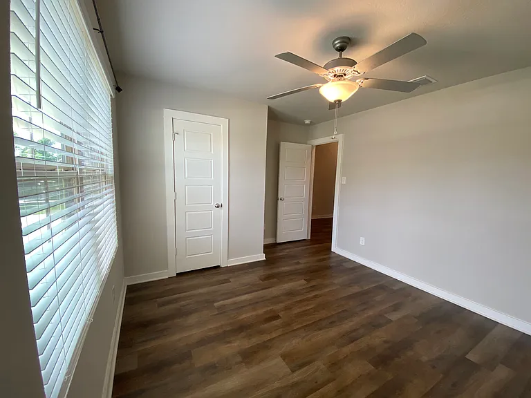 6015 Akin Stroll — Photo 17