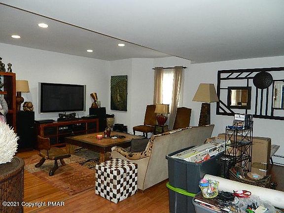 5th image of 507 Park Ave