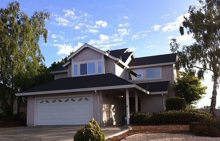 1st image of 110 Spinnaker Ct