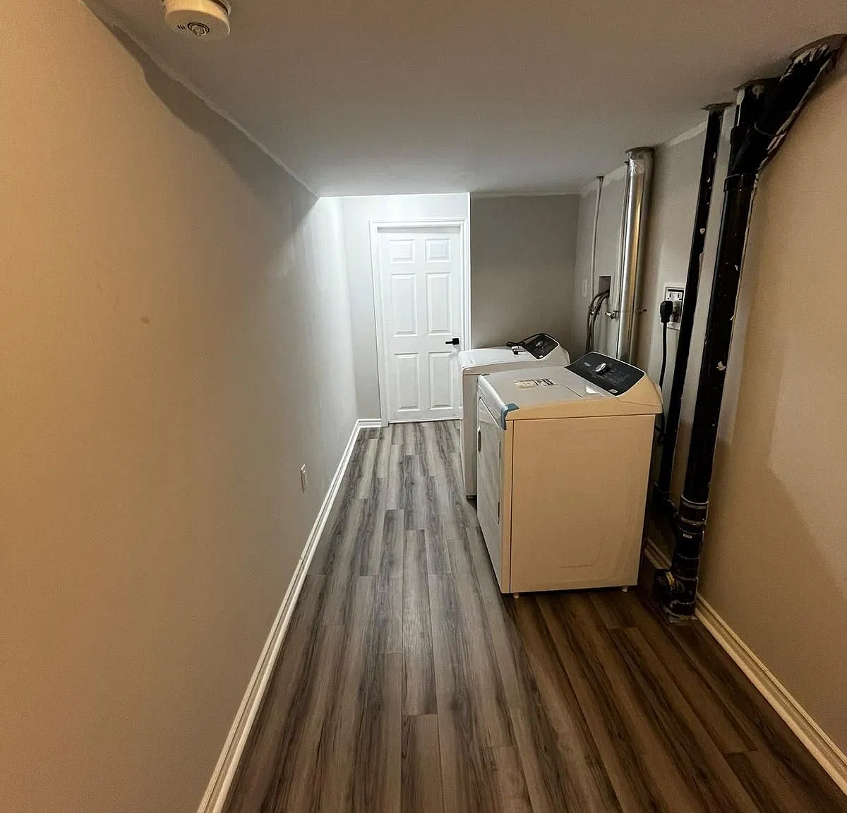 2 bed, $1,800 — Photo 3