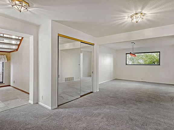 4th image of 1241 Olive St