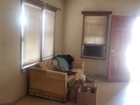 3rd image of 3511 San Eduardo Ave