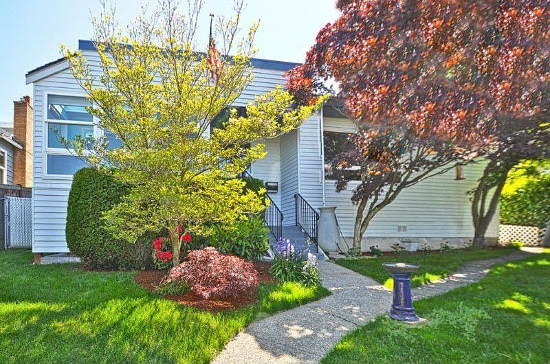 Green grass, flowers blooming, trees budding Welcome Home!